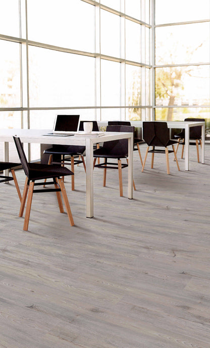 Fuzion SmartDrop Elite 7 Heathered Grey flooring room scene