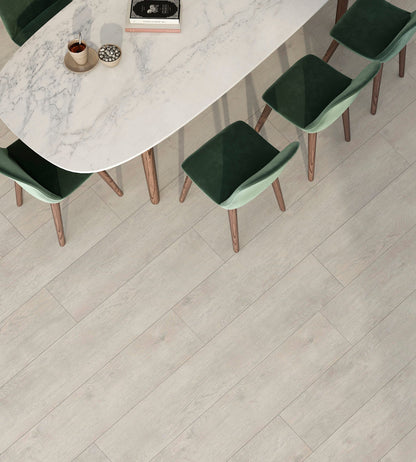 Fuzion Atelier Royal Silk flooring room scene