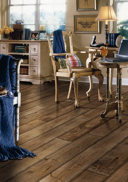 Fuzion Waterfront Waverly Maple flooring room scene